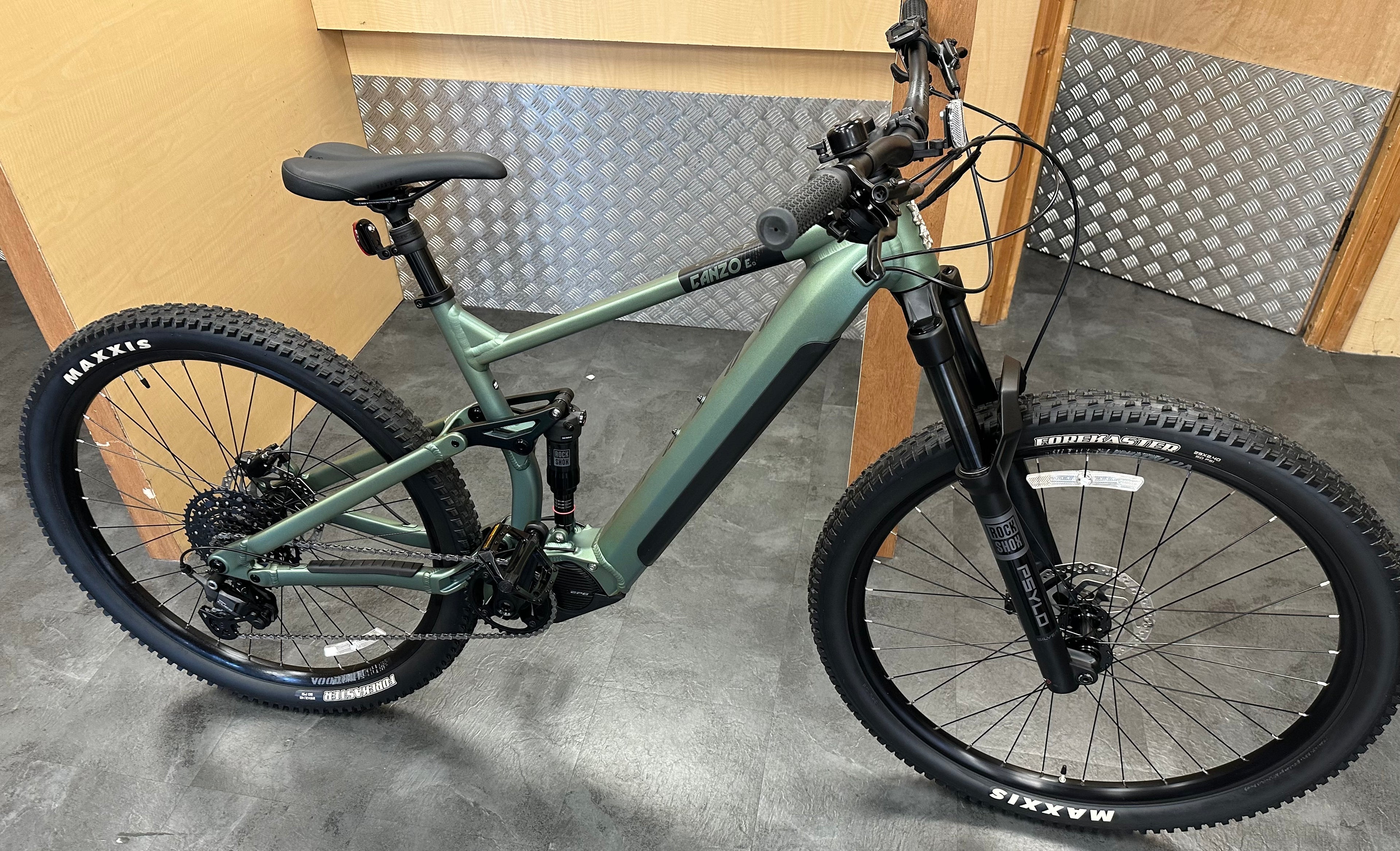 Voodoo Canzo-E Electric Mountain Bike 18 Inch Frame